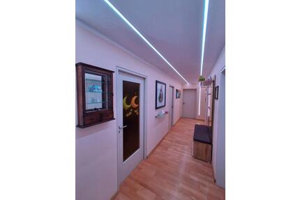 modernisierte 3Zimmer-Wohnung Waldbronn mit Garage und Balkon