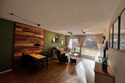 1,5-Zi. Wohnung mit Terrasse, Pool, Sauna & TG | Waldrandlage - Unterkirnach