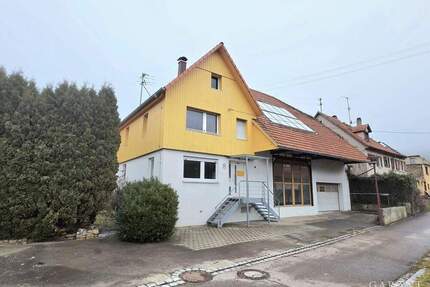 Wohnhaus mit Ausbaureserve, Tenne und zusätzlichem Grundstück - Trochtelfingen Mägerkingen