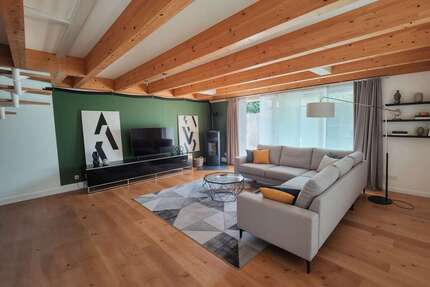 Wohnung zum Kaufen in Weitramsdorf 295.000,00 € 133 m²