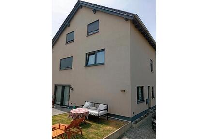 Einfamilienhaus - neuwertig - 695.000,00&nbsp;EUR Kaufpreis, ca.&nbsp; 175,00&nbsp;m&sup2; in Büttelborn (PLZ: 64572)