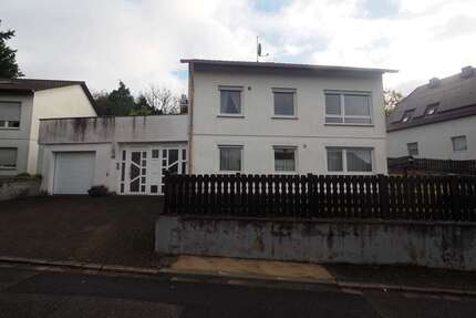 Haus zum Kaufen in Homburg 320.000,00 € 180 m²