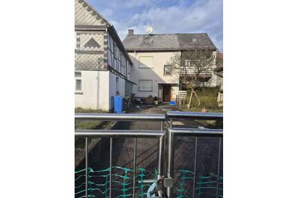 Haus zum Kaufen in Biebertal 159.000,00 € 160 m²