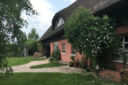 560.000,00&nbsp;EUR Kaufpreis, ca.&nbsp; 250,00&nbsp;m&sup2; in Penzlin (PLZ: 17217)