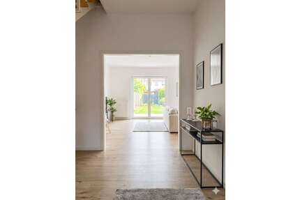 Haus zum Mieten in Mönchengladbach 1.700,00 € 150 m²