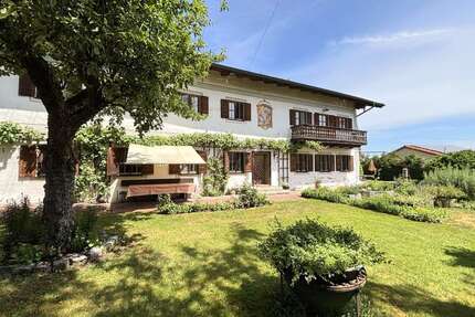 Haus zum Kaufen in Rechtmehring Freimehring 875.000,00 € 470 m² - Rechtmehring / Freimehring