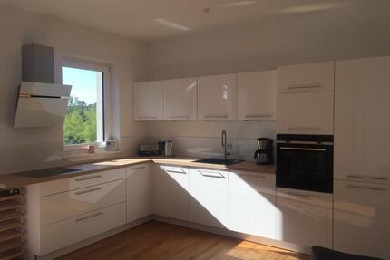 Helle 2-Zimmerwohnung Möbliert 13158 Berlin-Wilhelmsruh - Wolfsburg Ehmen