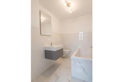 Moderne 3-Zimmer-Wohnung in Apolda – Erstbezug, Terrasse, Garten, Innenstadtlage