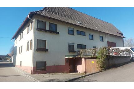 Großes Familienhaus mit 2292 m2 gesamtfläche ohne Makler - Horb am Neckar