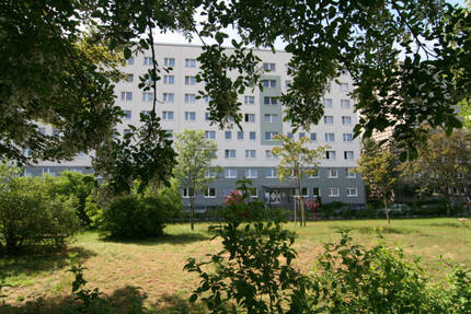 3-RWE im Zentrum - 385,00&nbsp;EUR Kaltmiete, ca.&nbsp; 57,30&nbsp;m&sup2;&nbsp;Wohnfl&auml;che in Dessau-Roßlau (PLZ: 06844) Innenstadt