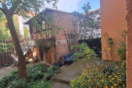 Charmante 2-Raum-Wohnung im Erdgeschoss mit grünem Innenhof - beliebte Lage nahe der Saale - Jena Wenigenjena