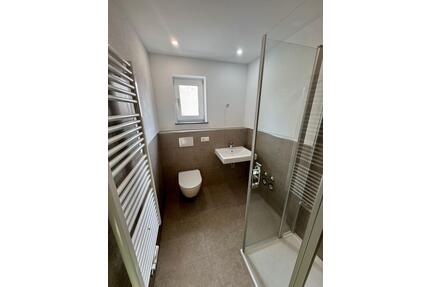 Modernisierte 3-Zimmer-Wohnung im Zweifamilienhaus | EG - Sulzbach am Main