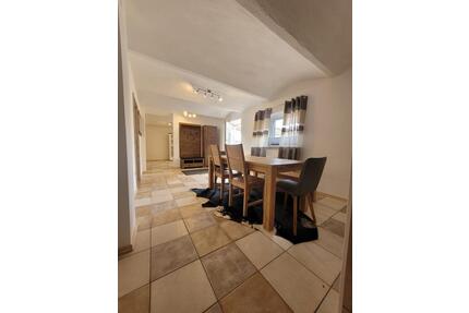 Ruhige, barrierefreie Wohnung mit Stellplatz & Garage - Bayerbach