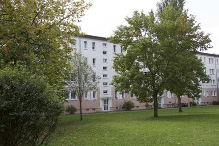 Schöne 1-Raumwohnung mit Balkon zu vermieten! - Merseburg