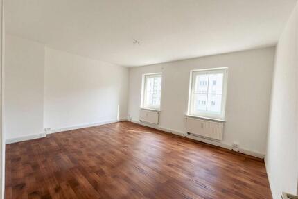 * Geräumige 2- Zimmerwohnung im Grünen * - Forst (Lausitz)