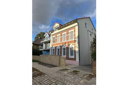 ! DG Wohnung mit großem Balkon ! - Berlin Altglienicke