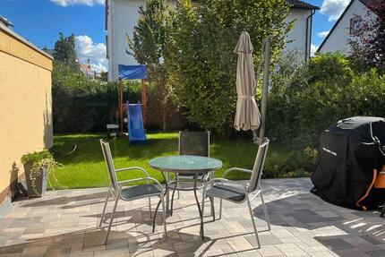 Verkehrsgünstige Doppelhaushälfte, 4Schlafzi., 2Bäder, 2Parkpl. - Hattersheim am Main