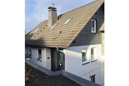 Gepflegtes Eigenheim mit viel Platz & Möglichkeiten - Gummersbach Hepel