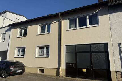 Haus zum Kaufen in Waghäusel 459.000,00 € 208 m²