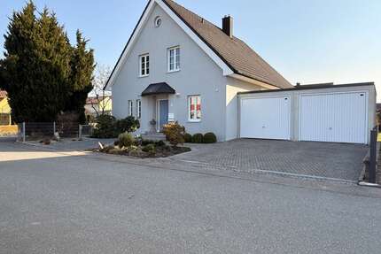 Haus zum Kaufen in Luhe-Wildenau 398.000,00 € 157 m²