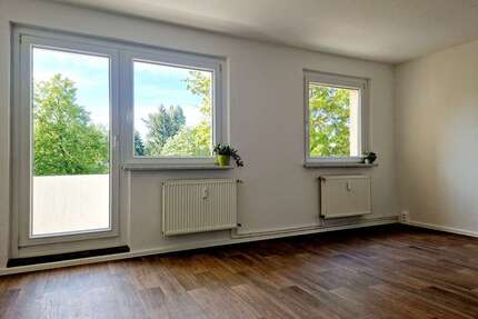 Wohnung zum Mieten in Glauchau 420,00 € 67.17 m²