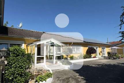 Haus zum Kaufen in Neuhaus 486.000,00 € 203 m²