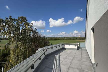 Wohnung zum Kaufen in Bischofsheim 699.800,00 € 119.88 m²