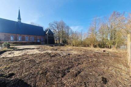 Baugrundstück in ruhiger Lage - mit vorhandener Baugenehmigung und für den Baustart vorbereitet. - Barlt