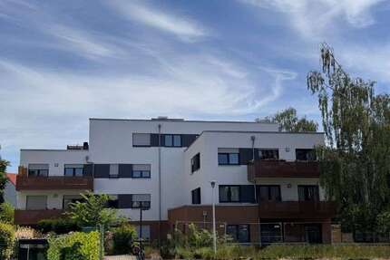 Wohnung zum Mieten in Halle (Saale) 873,00 € 67.11 m²