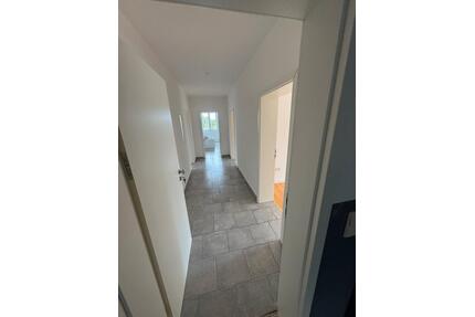 4 Raum Wohnung in Schleiz - 910,00&nbsp;EUR Kaltmiete, ca.&nbsp; 96,90&nbsp;m&sup2; in Schleiz (PLZ: 07907)