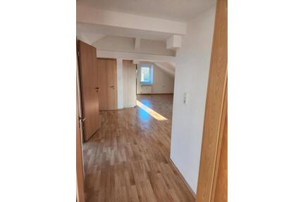 Schöne 75qm Wohnung in Bexbach Frankenholz zu vermieten.