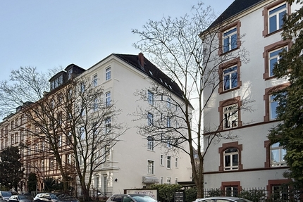 Beste Lage Frankfurt-Nordend: Sanierte 4-Zimmer-Altbauwohnung - Frankfurt am Main