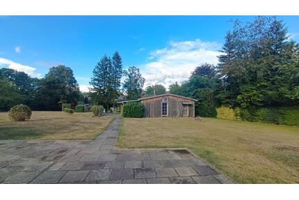 Kleines Haus mit großem Garten - 1.050,00&nbsp;EUR Kaltmiete, ca.&nbsp; 85,00&nbsp;m&sup2; in Bad Bodenteich (PLZ: 29389)