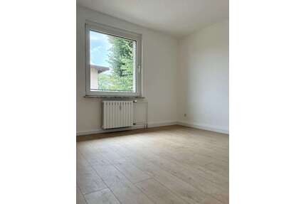 Wohnung zum Mieten in Duisburg 340,00 € 33 m²