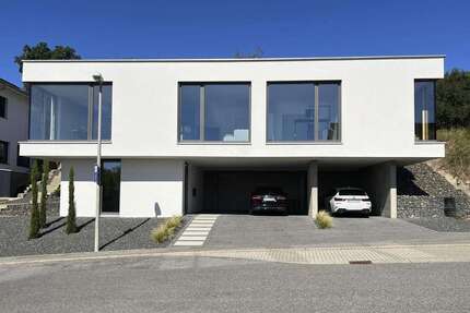 Haus zum Kaufen in Ebelsbach 950.000,00 € 175 m²