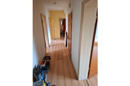 3 Zimmer Wohnung in Koblenz-Lützel zu vermieten.