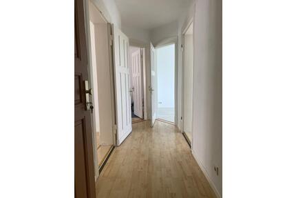 3 Raum Whg in Ströbitz, EBK, Gartenmitbenutzung, FBHZ im Bad - Cottbus Gallinchen