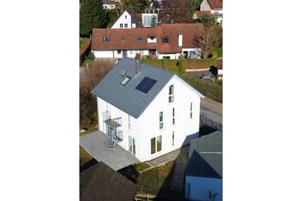Haus zum Kaufen in Röhrmoos 950.000,00 € 187.5 m²