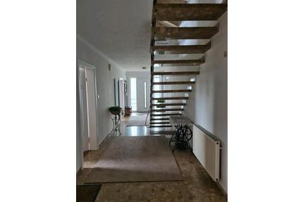 Mehrfamilienhaus 270m² mit Fernblick Südlage Waldgrundstück - Wildeck