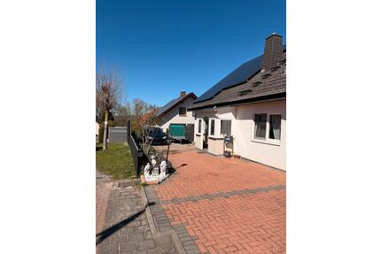 Einfamilienhaus Freistehend, vollunterkellert , Solaranlage - Brakel