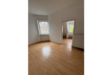 Helle 2-Zimmer-Dachgeschosswohnung in Mannheim Neckarstadt-Ost