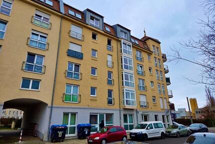 TOP sanierte und möbilierte 2 - Zimmer Wohnung mit Balkon und Einbauküche - Dresden