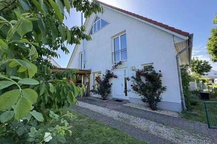 Haus zum Kaufen in Thyrow 420.000,00 € 132 m²