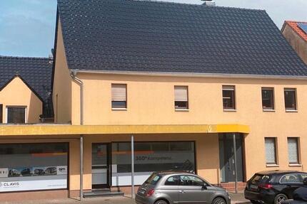 Haus zum Kauf - 280.000,00&nbsp;EUR Kaufpreis, ca.&nbsp; 250,00&nbsp;m&sup2; in Marsberg (PLZ: 34431)