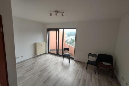 1-Zimmer Wohnung mit schöner Aussicht zu gutem Preis - Kaiserslautern Bahnheim