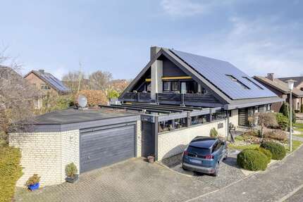 Haus zum Kaufen in Oelde 550.000,00 € 298.2 m²