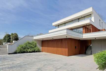 Haus zum Kaufen in Remseck am Neckar 2.490.000,00 € 309 m²