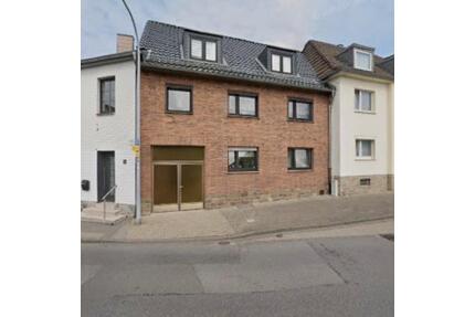 Dachgeschoss Wohnung - 690,00&nbsp;EUR Kaltmiete, ca.&nbsp; 65,00&nbsp;m&sup2; in Aachen (PLZ: 52080) Eilendorf