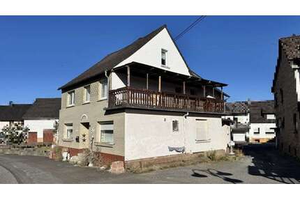 Haus zum Kaufen in Marienhausen 115.000,00 € 227 m²
