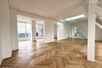 ABOVE THE ROOFS: Spektakuläres Neubau-Loft im Denkmalmantel mit Turmblick & Südterrasse - München Neuhausen-Nymphenburg